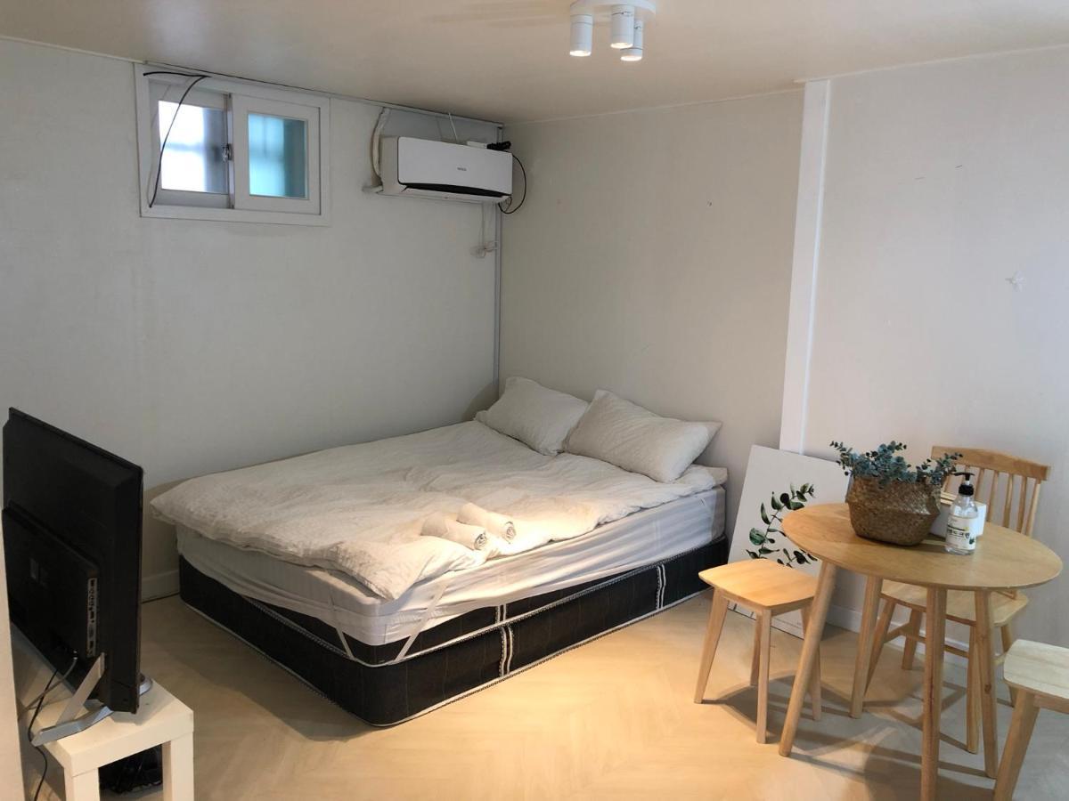 Rich House Dongdaemun Hostel Seoul Bagian luar foto