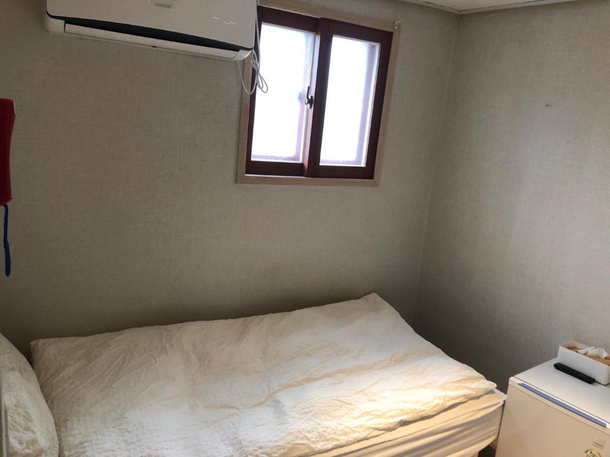 Rich House Dongdaemun Hostel Seoul Bagian luar foto
