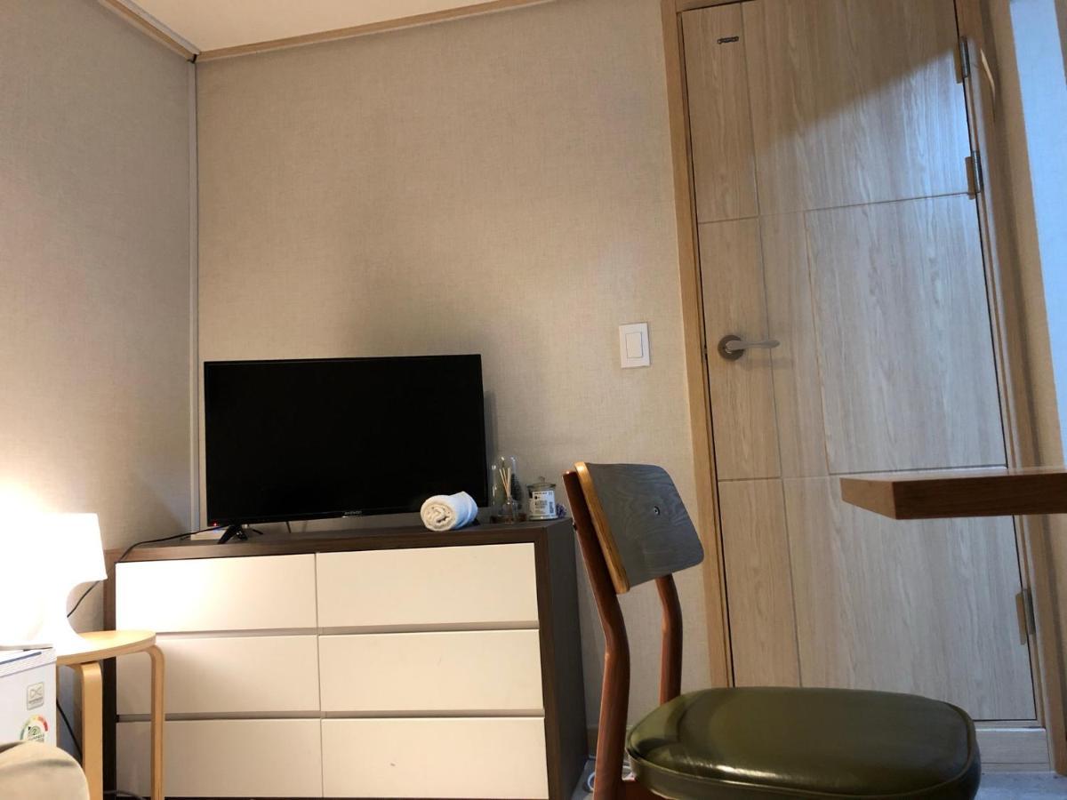 Rich House Dongdaemun Hostel Seoul Bagian luar foto